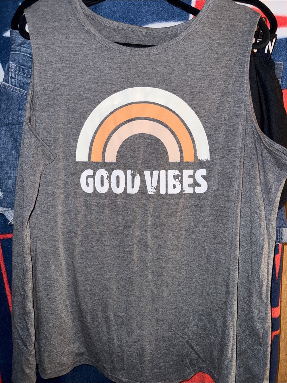 Womans Grey Tank Top with Peach Rainbow Graphic - Good Vibes xxl